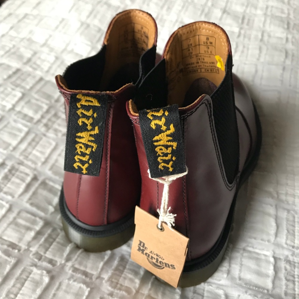Dr Martens Chelsea boots - women’s 9